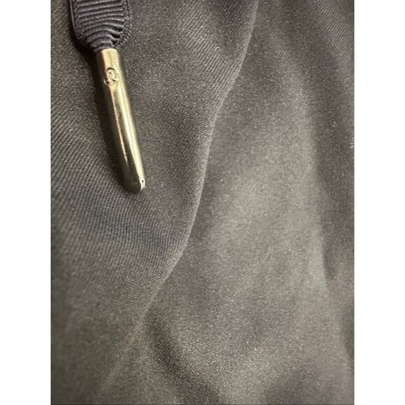 Lululemon On The Fly Black Mid Rise Pull On Shorts Size 2 - Picture 3 of 6